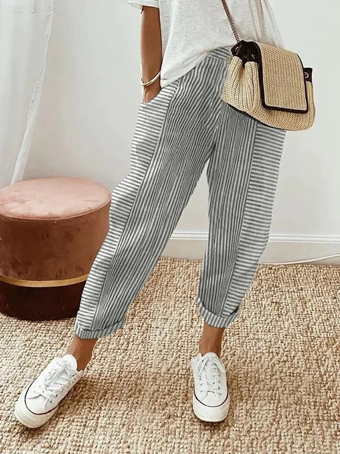 Cropped Pants for Women – Vertical Stripe Pattern | Mid-Rise & Side Pockets 3